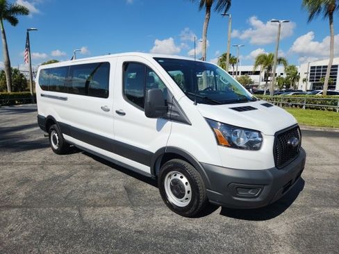 Used 2023 Ford Transit 350 XL image 2