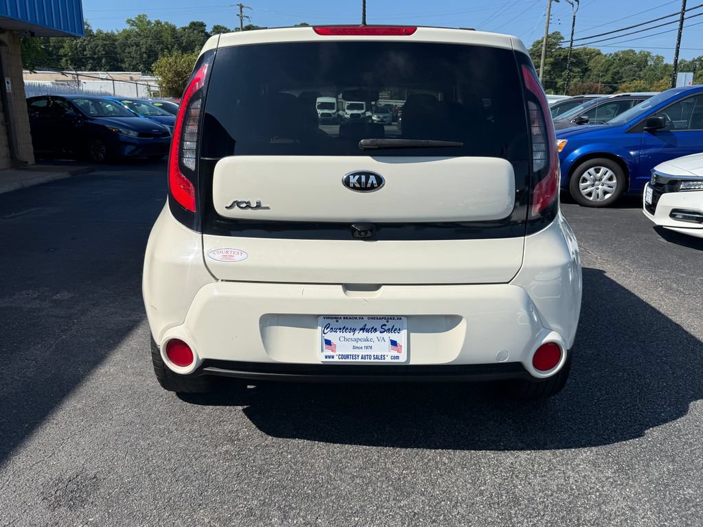 Used 2015 Kia Soul ! w/ Umber Package 1 FWD image 6