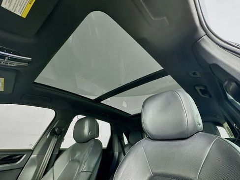 Used 2019 Porsche Cayenne image 27