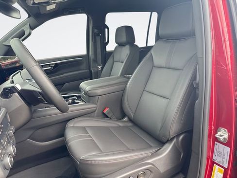 New 2026 Chevrolet Suburban RST w/ Comfort Package AWD/4WD image 11