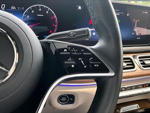 Certified 2025 Mercedes-Benz GLS 450 4MATIC image 25