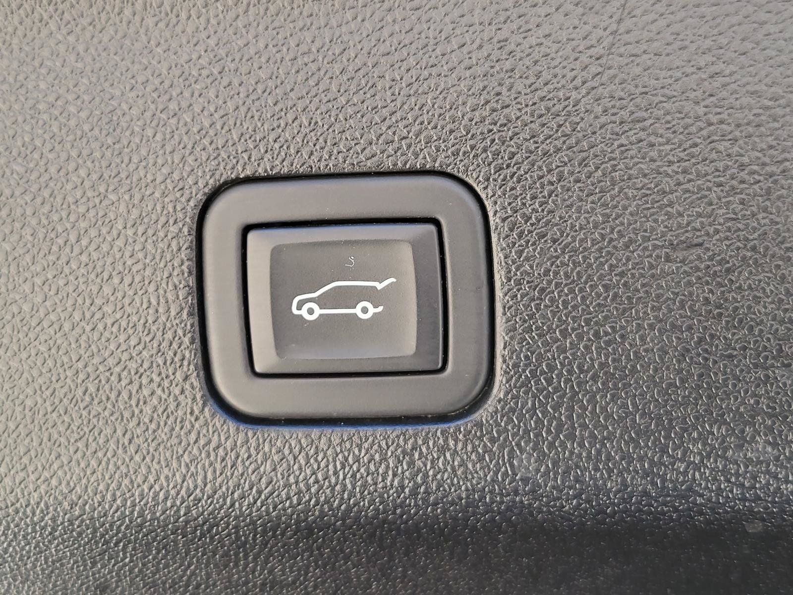 Used 2023 Chevrolet Tahoe Z71 AWD/4WD image 10
