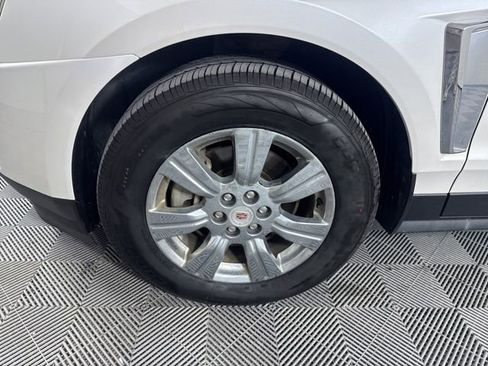 Used 2015 Cadillac SRX Luxury w/ Driver Awareness Package image 9