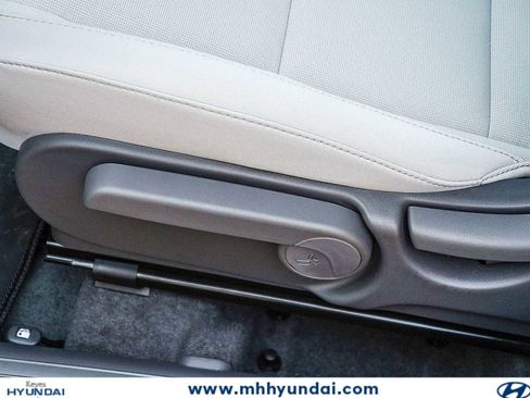 New 2026 Hyundai Kona SEL Sport FWD image 25