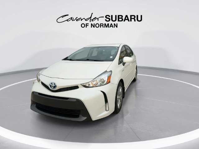Used 2016 Toyota Prius V Four FWD image 5