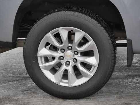 Used 2023 Chevrolet Silverado 1500 Custom image 11