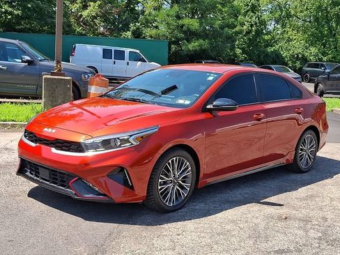 Certified 2023 Kia Forte GT-Line w/ GT-Line Technology Package FWD image 3
