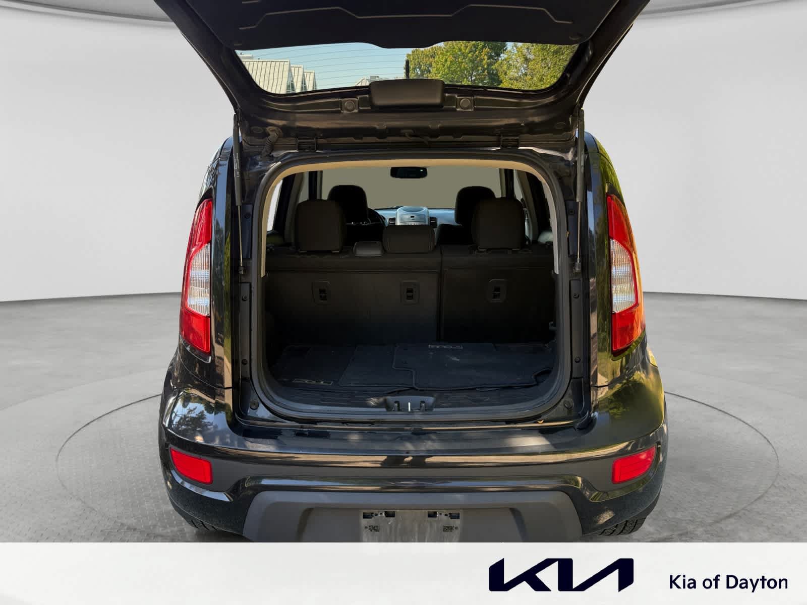 Used 2013 Kia Soul + w/ Audio Pkg FWD image 23