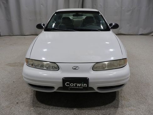 Used 2003 Oldsmobile Alero GL FWD image 7
