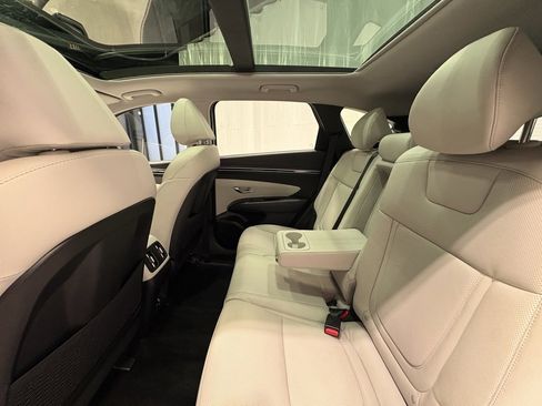 Used 2024 Hyundai Tucson Limited image 19