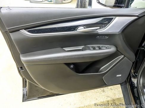 Certified 2025 Cadillac XT5 Premium Luxury AWD/4WD image 20