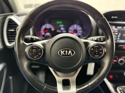 Used 2021 Kia Soul X-Line FWD image 11