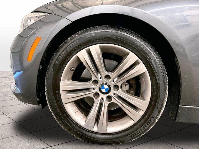 Used 2016 BMW 328i xDrive Sedan AWD/4WD image 9