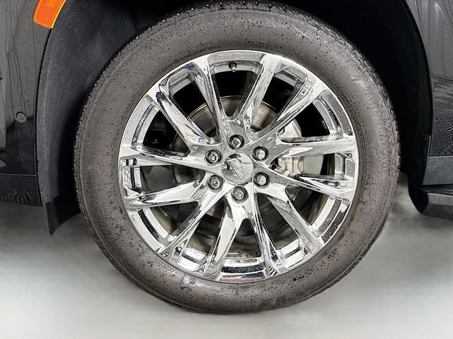 Used 2022 Cadillac Escalade ESV Premium Luxury w/ LPO, Radiant Package AWD/4WD image 33