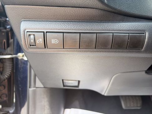 Used 2021 Toyota Corolla LE FWD image 20