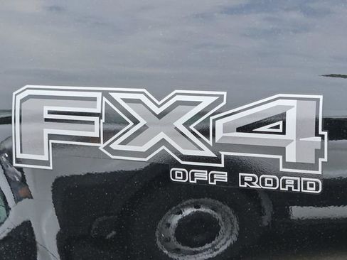 New 2025 Ford F150 Lariat w/ Equipment Group 502A High image 9