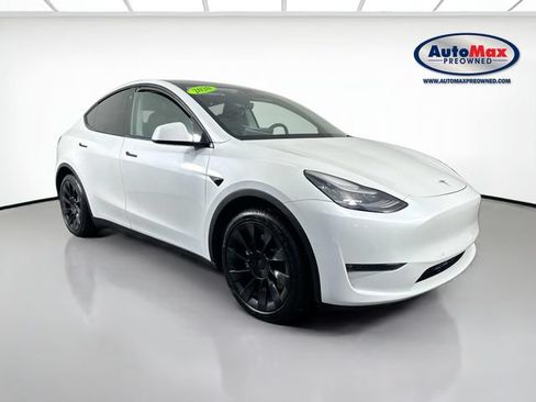Used 2020 Tesla Model Y AWD image 1