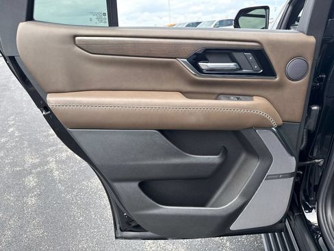 New 2026 GMC Yukon Denali Ultimate AWD/4WD image 31