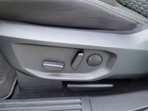 Used 2024 Ford Ranger XLT w/ FX4 Off-Road Package image 13