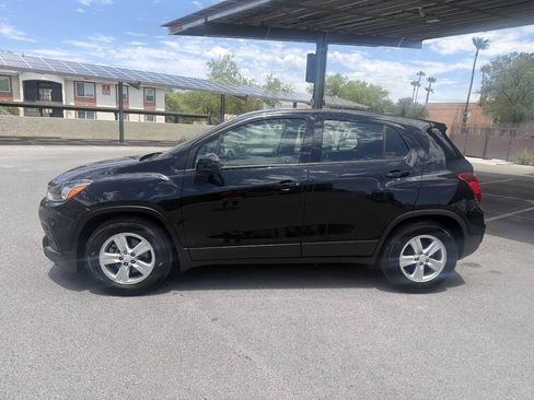 Used 2019 Chevrolet Trax LS w/ LPO, Cargo Package FWD image 5