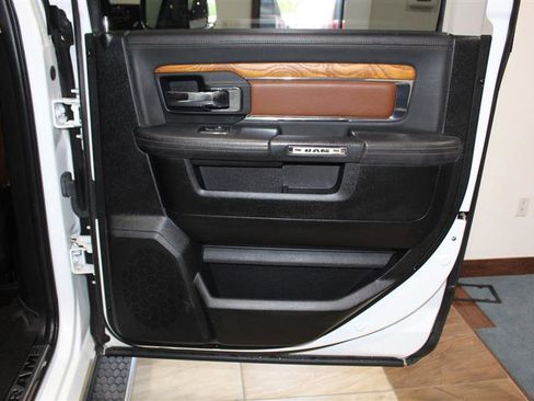 Used 2015 RAM 1500 Laramie Longhorn w/ Convenience Group AWD/4WD image 29