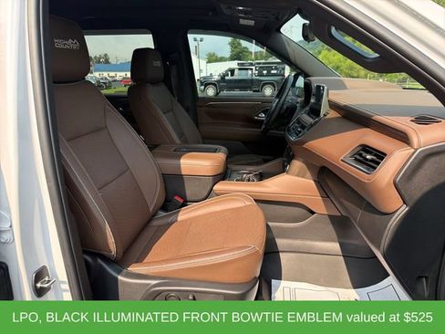 Used 2024 Chevrolet Tahoe High Country AWD/4WD image 4