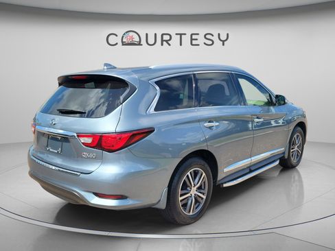 Used 2018 INFINITI QX60 FWD w/ Premium Plus Package image 3
