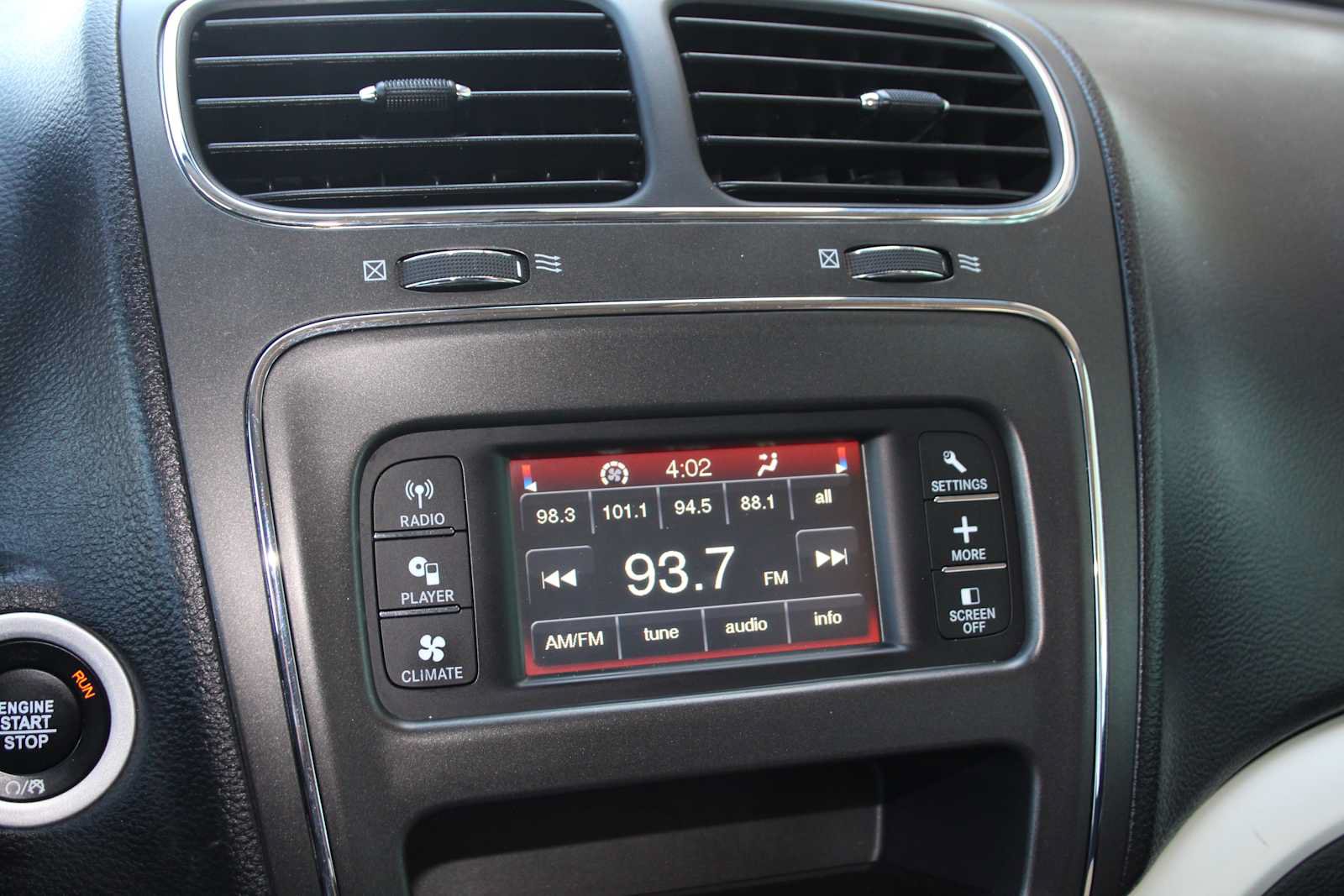 Used 2020 Dodge Journey SE w/ Blacktop Package FWD image 37