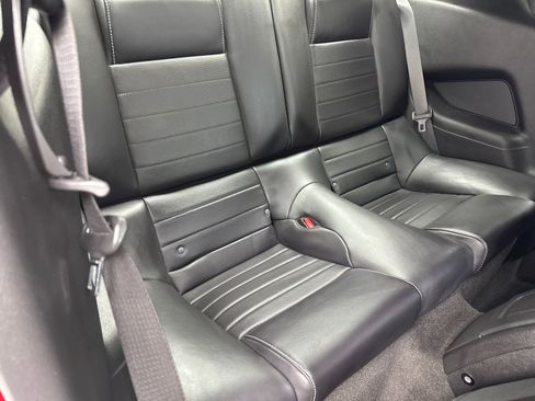 Used 2013 Ford Mustang GT Premium w/ Comfort Pkg RWD image 44
