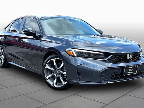 Used 2025 Honda Civic Sport Touring image 3