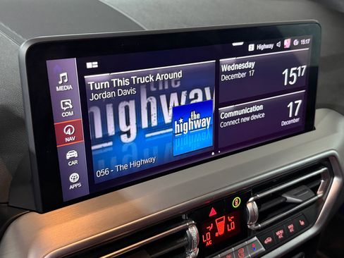 Used 2022 BMW X3 xDrive30i w/ Premium Package 2 image 29