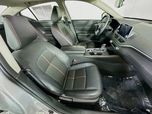 Used 2019 Nissan Altima 2.0 SR FWD image 35