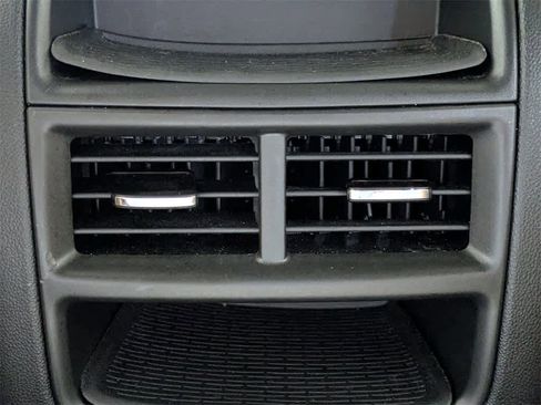 Used 2019 Cadillac XT5 Luxury image 17