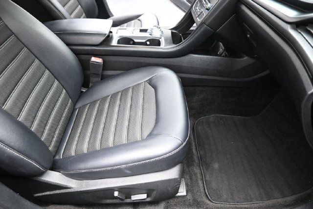 Used 2018 Ford Fusion SE w/ Equipment Group 201A FWD image 30