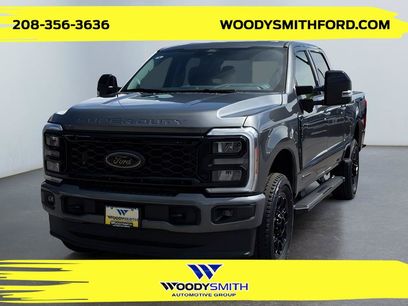 New 2026 Ford F350 Lariat w/ Black Appearance Package