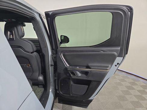 Used 2024 Rivian R1T Adventure AWD/4WD image 19