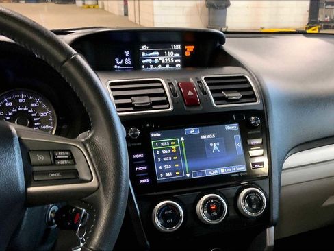 Used 2016 Subaru Forester 2.5i Limited AWD/4WD image 7