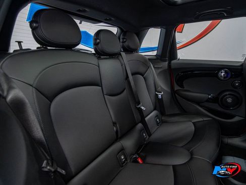 Used 2017 MINI Cooper S image 21