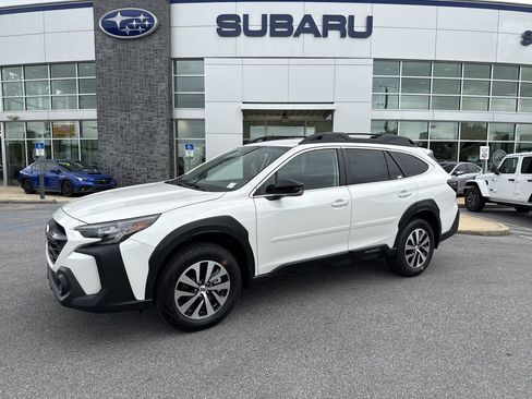 New 2025 Subaru Outback Premium image 5