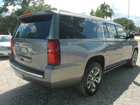 Used 2018 Chevrolet Suburban Premier RWD image 6