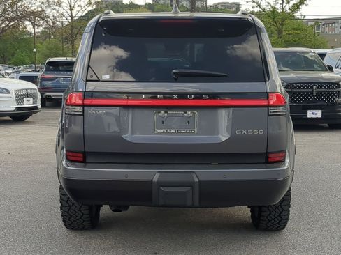 Used 2025 Lexus GX 550 w/ Accessory Package (Z1) image 4