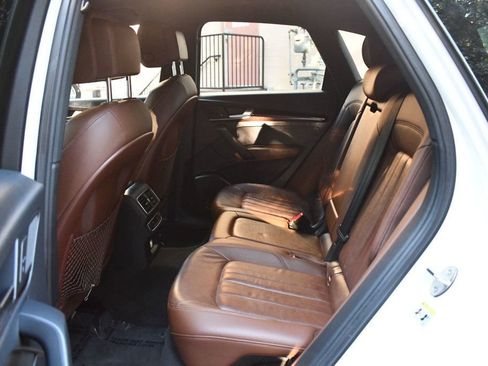 Used 2019 Audi Q5 2.0T Premium image 23