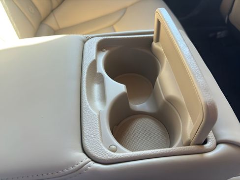 Used 2016 Hyundai Azera Limited FWD image 26