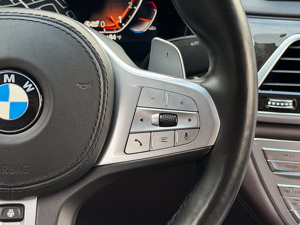 Used 2022 BMW 740i w/ M Sport Package RWD image 44