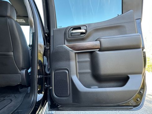 Used 2019 GMC Sierra 1500 SLT w/ SLT Premium Plus Package image 38