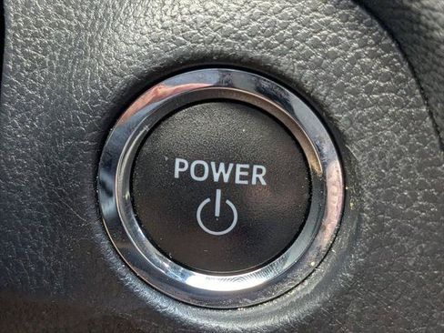 Certified 2023 Toyota RAV4 SE w/ Convenience Package AWD/4WD image 28
