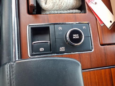 Used 2024 Lincoln Navigator Reserve image 16