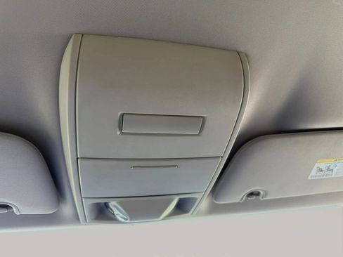 Used 2018 Dodge Grand Caravan SE w/ UConnect Hands-Free Group FWD image 27