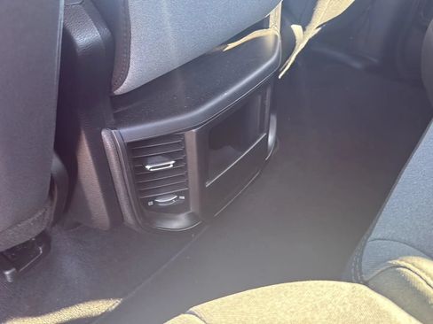 Used 2021 RAM 1500 Big Horn RWD image 10