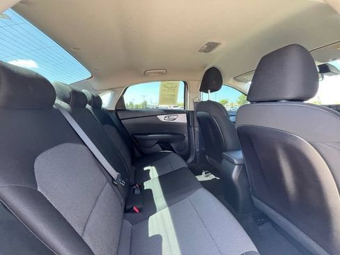 Used 2022 Kia Forte LXS FWD image 29